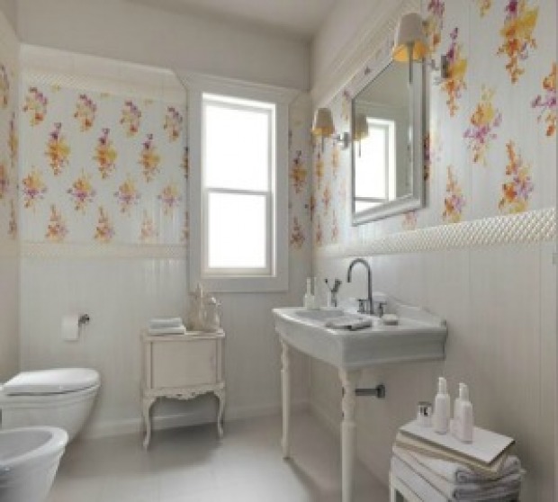 Pareti bagno provenzali: colori, materiali e decori Parete soggiorno provenzale