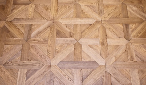 Pavimenti provenzali: colori, materiali e decorazioni Arredamento camera da letto con parquet